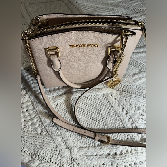 MICHAEL KORS crossbody tote - Picture 3 of 15